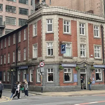 pub